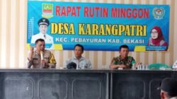 Bhabinkamtibmas Polsek Pebayuran Aiptu Abdulrahman, Sampaikan Mitigasi Keamanan dan Apresiasinya di Rapat Minggon Desa Karangpatri