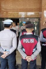 36 Personel Polres Sinjai Amankan Aksi Unjuk Rasa dari HMI-MPO 36 Personel Polres Sinjai Amankan Aksi Unjuk Rasa dari HMI-MPO